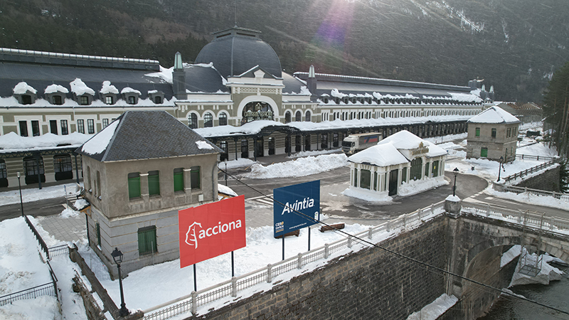 ALIAXIS participa en la reconversión a hotel del edificio histórico de la antigua estación ferroviaria de Canfranc, Huesca