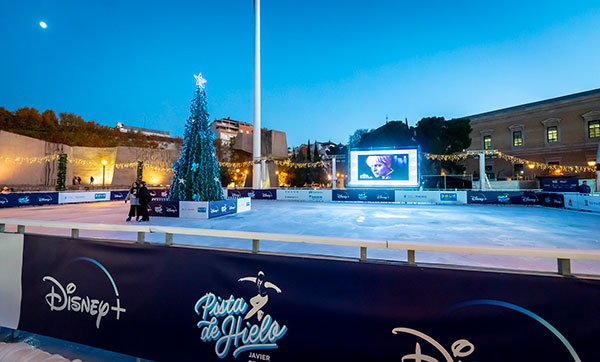 DAIKIN pista de patinaje sobre hielo de la Plaza de Colón en Madrid 1